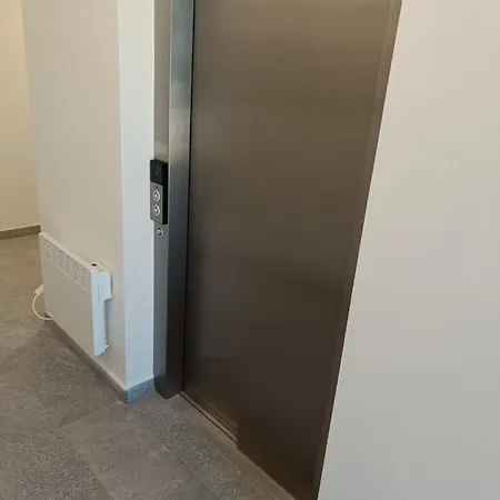 Riverside 公寓 弗尔赫拉比