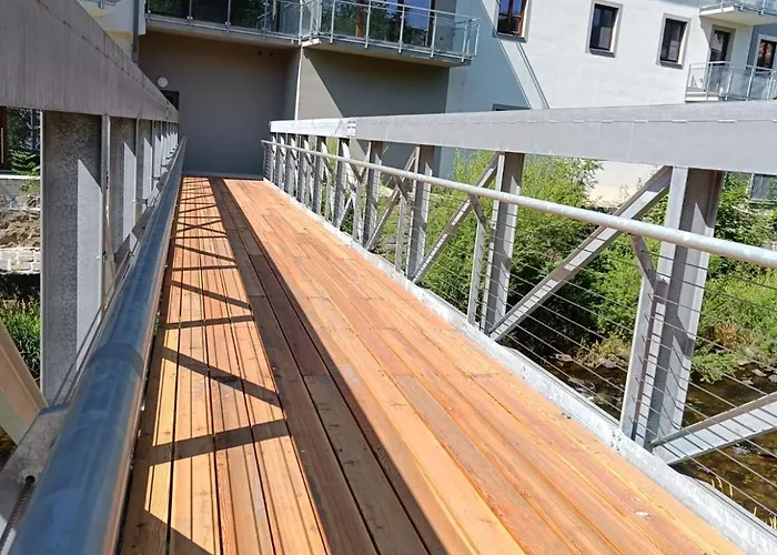 Riverside 弗尔赫拉比
